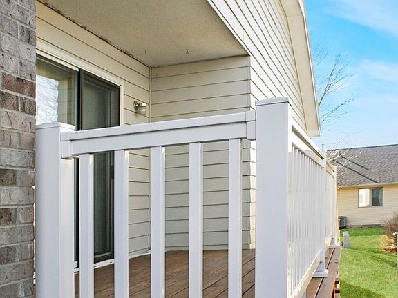 3rd image of 2601 Alicia Ln