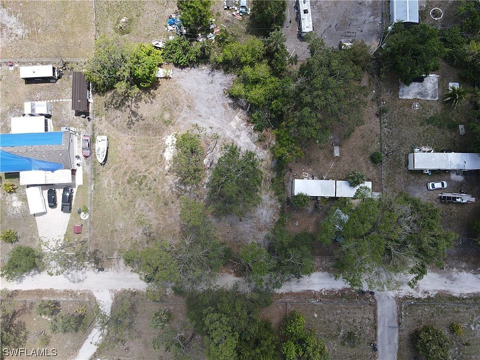 2nd image of 2253 Nankervis Ln