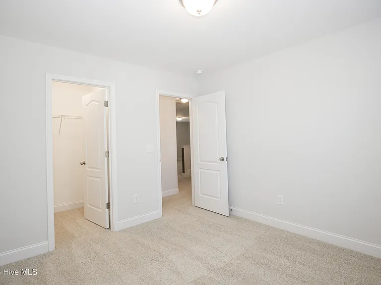 660 Avenue Of The Carolinas — Photo 69