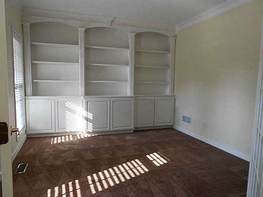 5th image of 9321 Savoy Ct