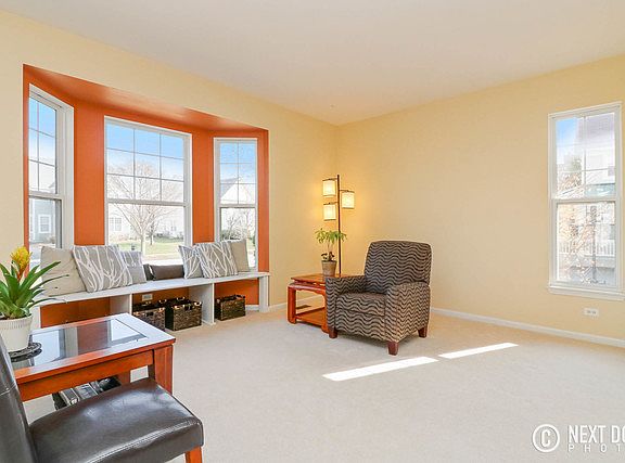 5th image of 2718 Andrews Ave