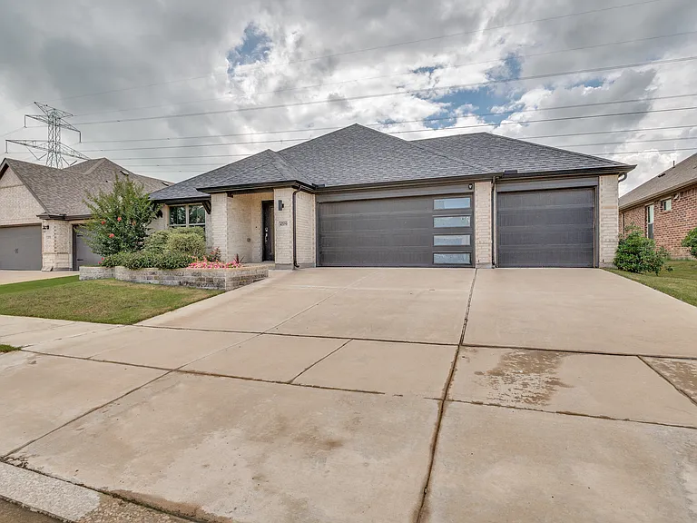 4709 Mayflower Dr — Photo 20