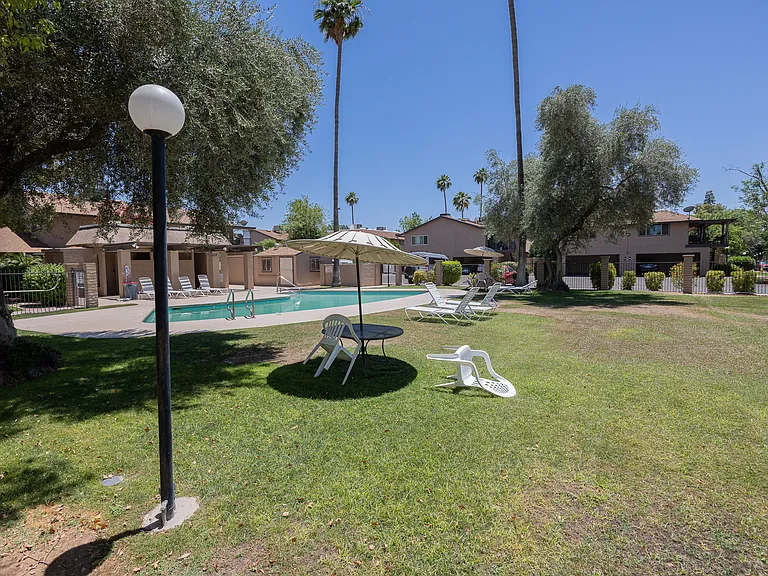 1207 N 84th Pl — Photo 19
