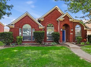5625 Overland Dr, The Colony, TX 75056