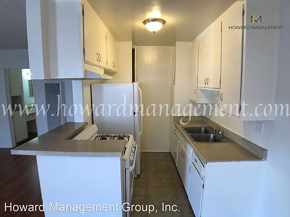 5th image of 4256 Lindblade Dr APT 3