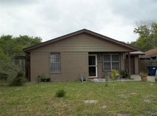 958 S 10th St, Aransas Pass, TX 78336