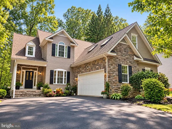 400 Wilderness Dr, Locust Grove, VA 22508
