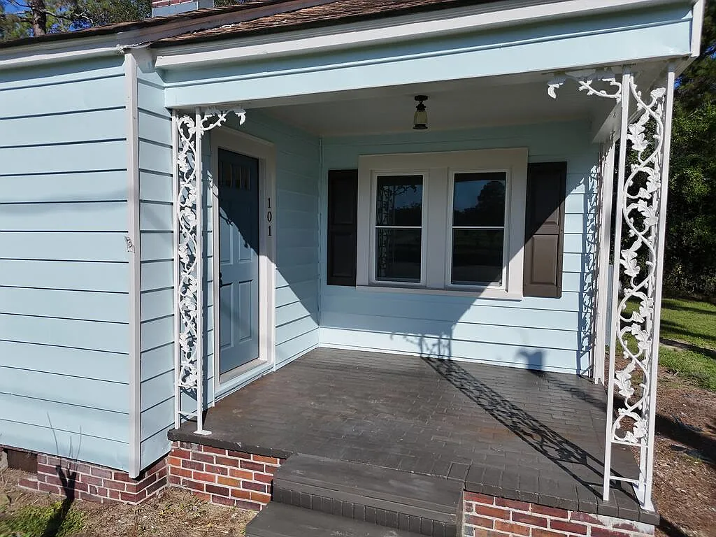 2 bed, 1242 sqft, $1,500 — Photo 3