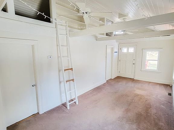 2nd image of 2351 Ashland St