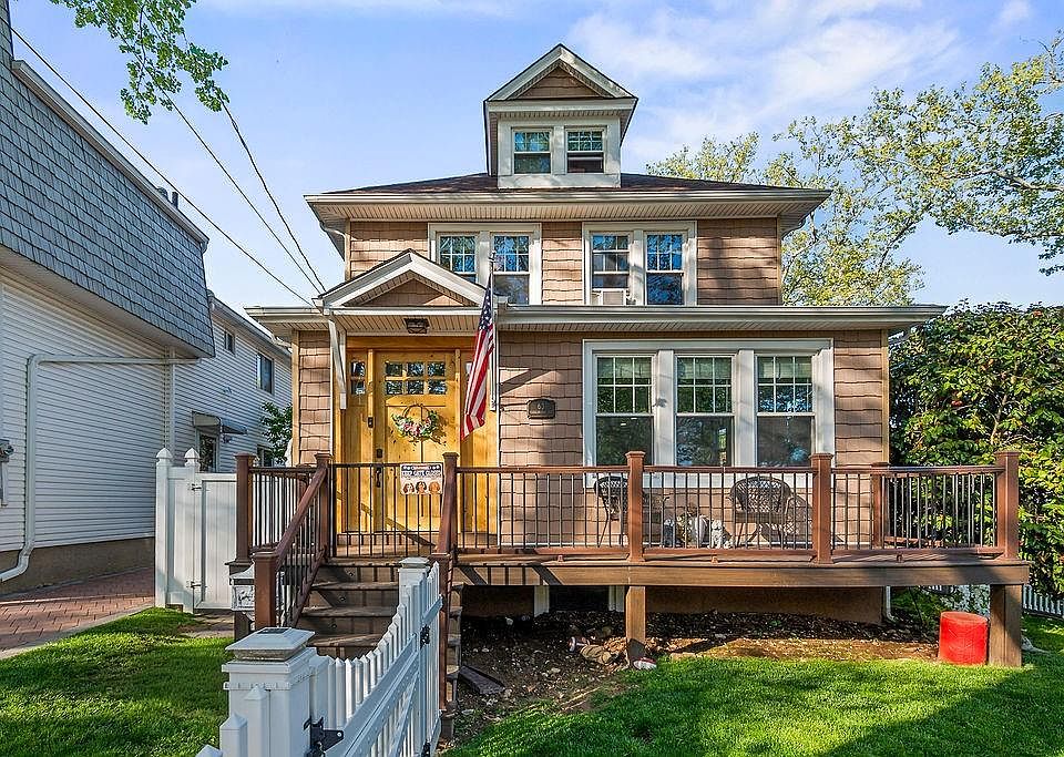 1st image of 63 Coddington Ave