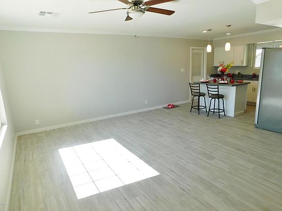 4th image of 7226 W Peck Dr