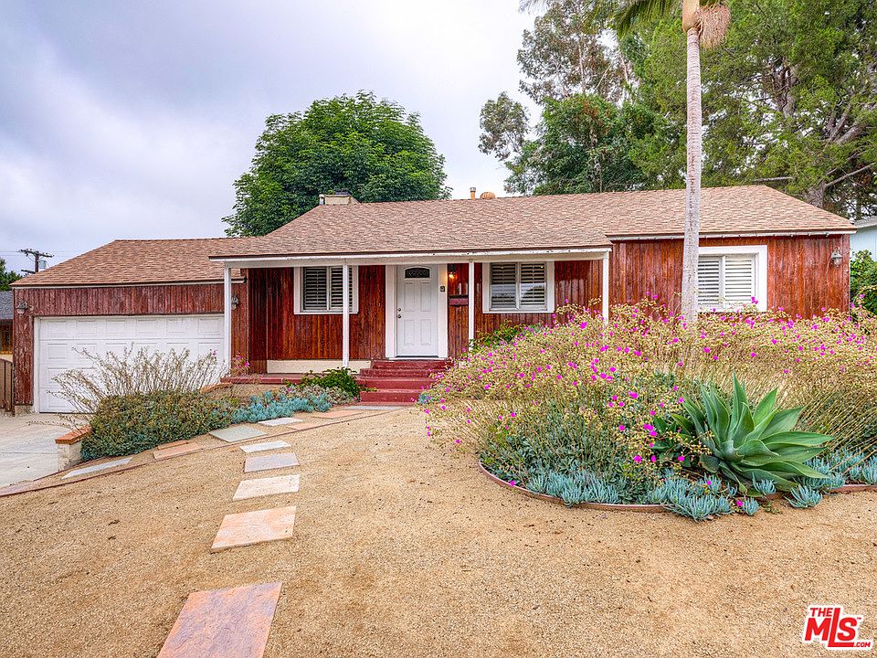 1st image of 8026 Kittyhawk Ave