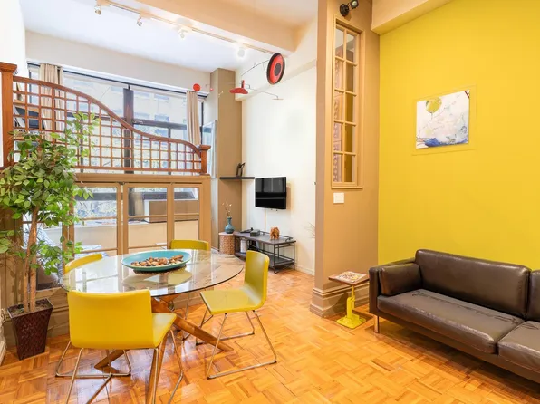 310 East 46th Street image 4 of 10