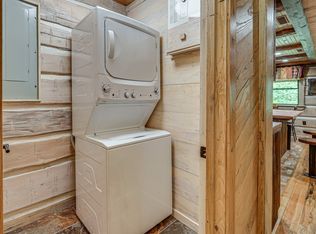 606 Army Camp Rd, Prince, WV 25907
