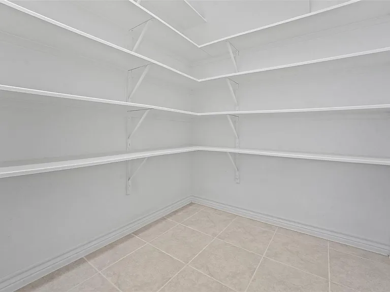 7203 Buckthorn Hollow Trl — Photo 15