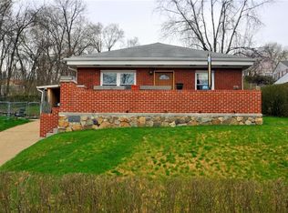 424 Pinehurst Dr, North Versailles, PA
