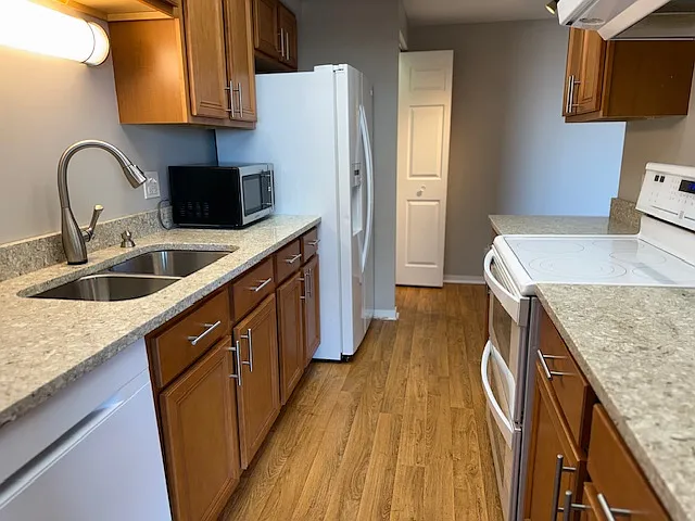 6340 Americana Dr #1102 — Photo 7