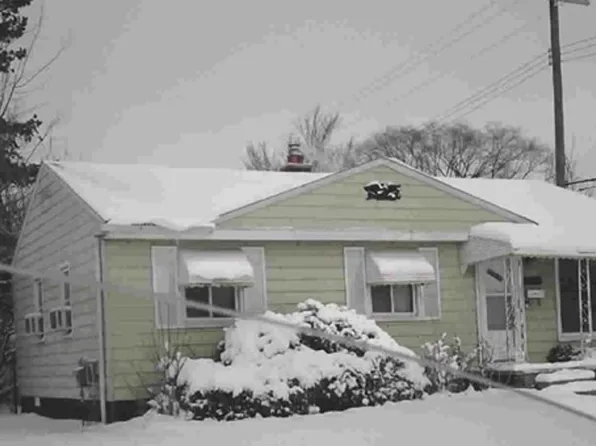 12895 Sidonie Ave, Warren, MI 48089