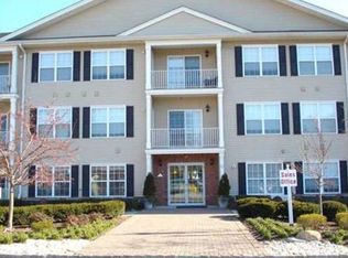 31 Liddle Ave, Edison, NJ 08837