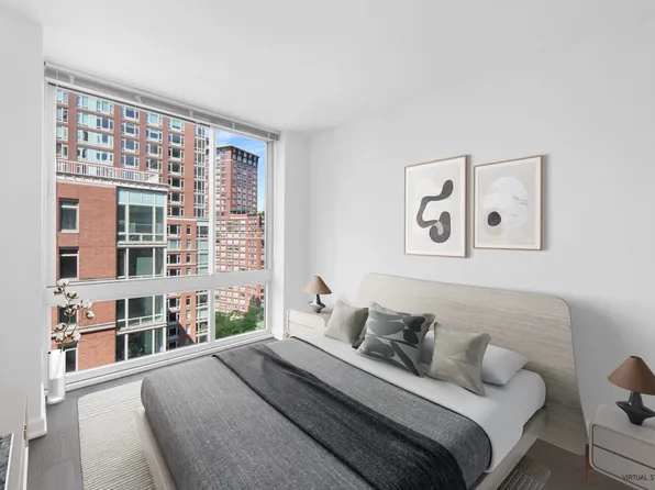 211 North End Avenue image 8 of 23