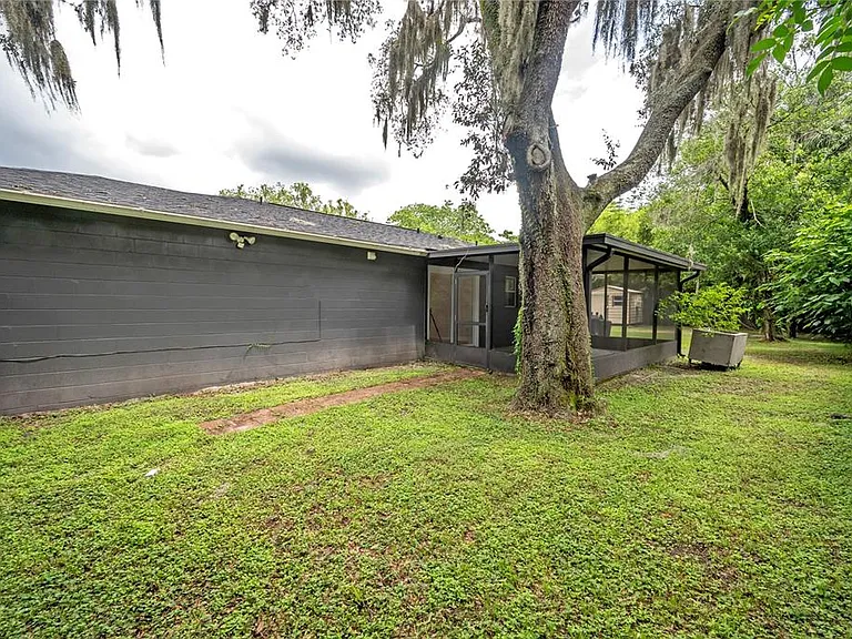 1508 E Jean St — Photo 38