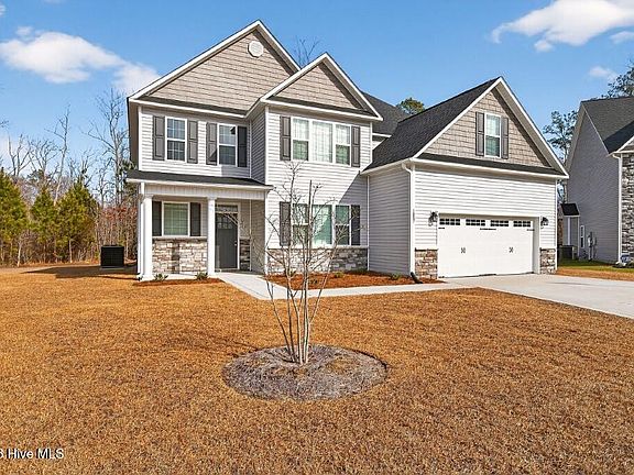 2nd image of 1007 Tuppy Lane