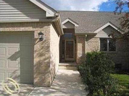 1st image of 192 Essex Ln