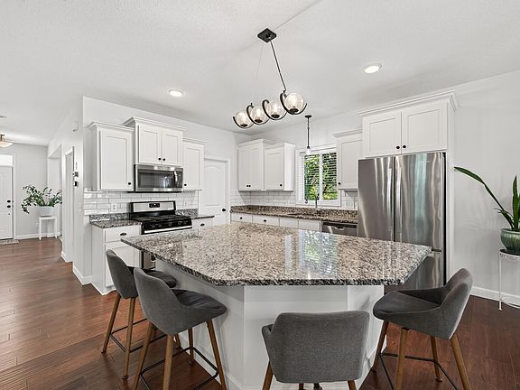 3rd image of 4518 Regent Ave N