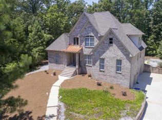 1064 Long Leaf Lake Dr, Helena, AL 35022
