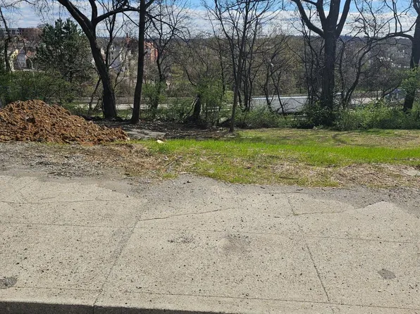 806 Crescent Ave, Covington, KY 41011