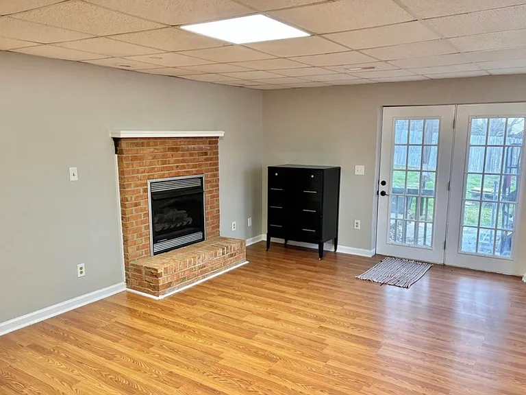 1023 Justus Dr — Photo 16