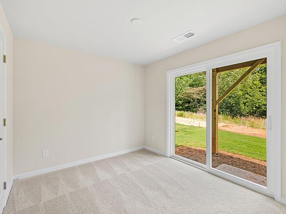 3rd image of 3322 Beeler Ln #1