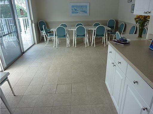 5th image of 112 Doolen Ct APT 106