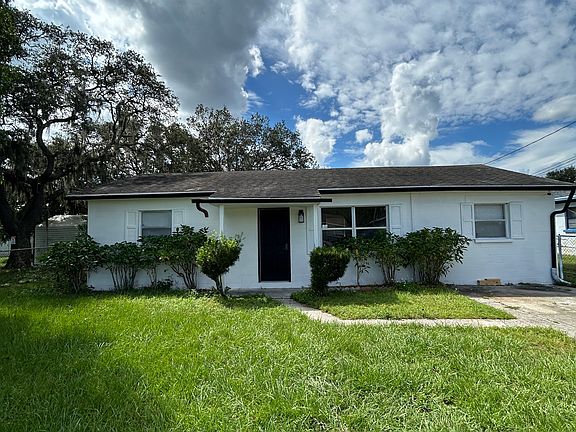 4th image of 634 Savannah Ave #2
