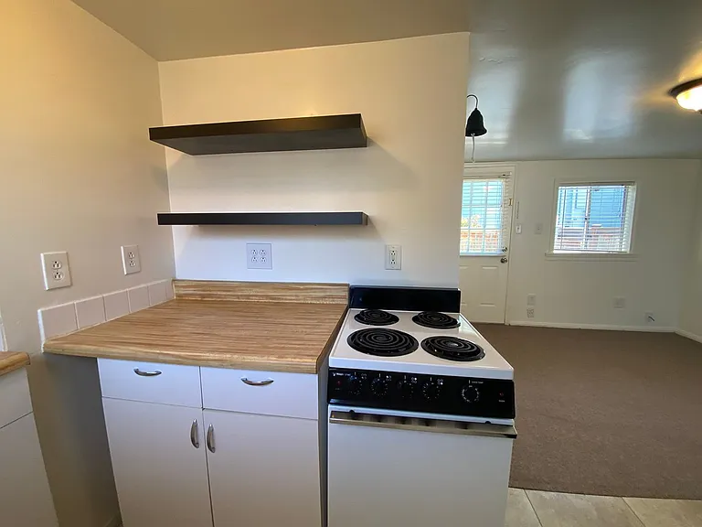 2787 Orville Ave — Photo 8