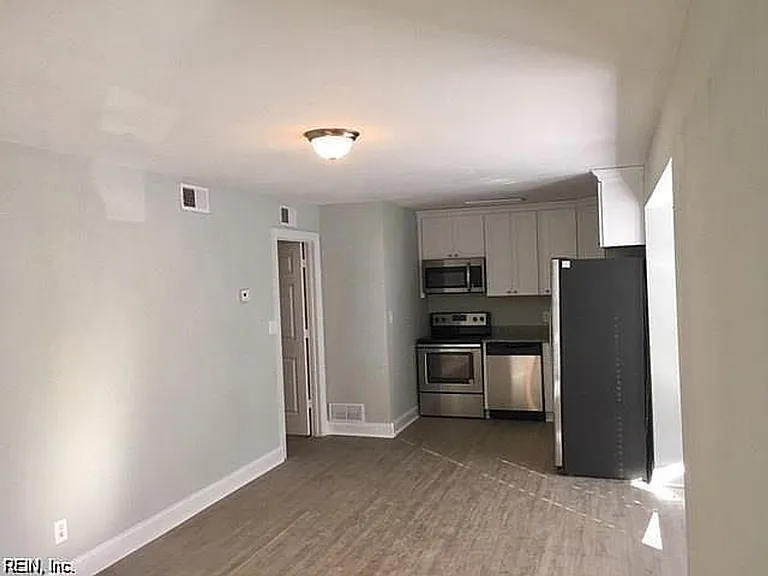 3212 Arctic Ave — Photo 6