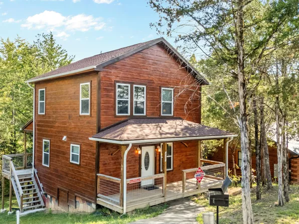 2540 White Timberlake Dr, Sevierville, TN 37876