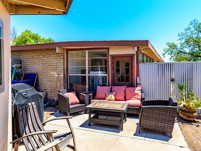2906 S Rocene Pl — Photo 46