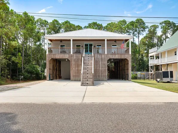 303 Conde Ave, Dauphin Island, AL 36528