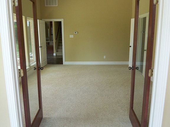 5th image of 9026 King Oaks Dr