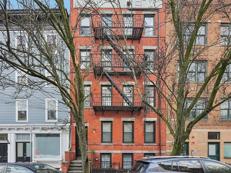 1st image of 381 2nd St APT 2F