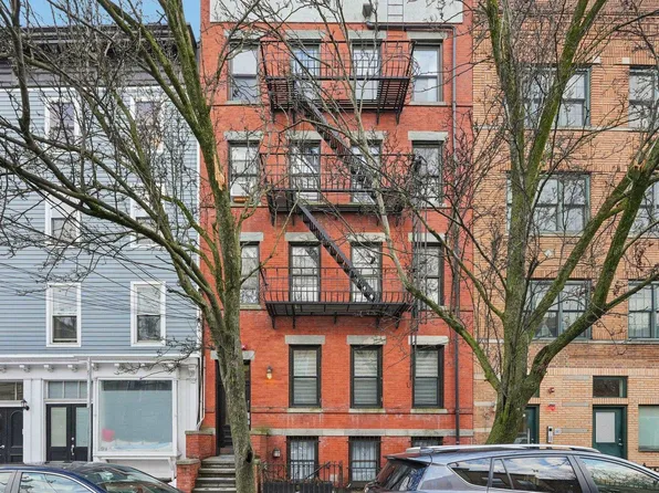 381 2nd Street image 1 of 22