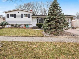 2509 Whitemore Pl, Saginaw, MI 48602