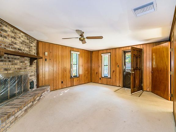 4th image of 425 Ameca Ave