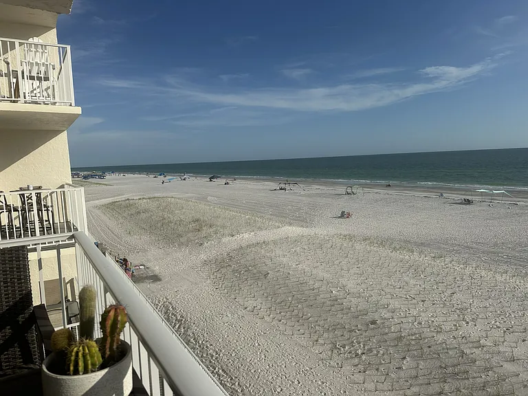 Gulf Blvd — Photo 13