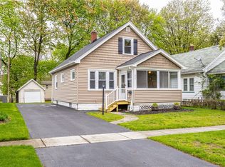 324 Conrad Dr, Rochester, NY 14616