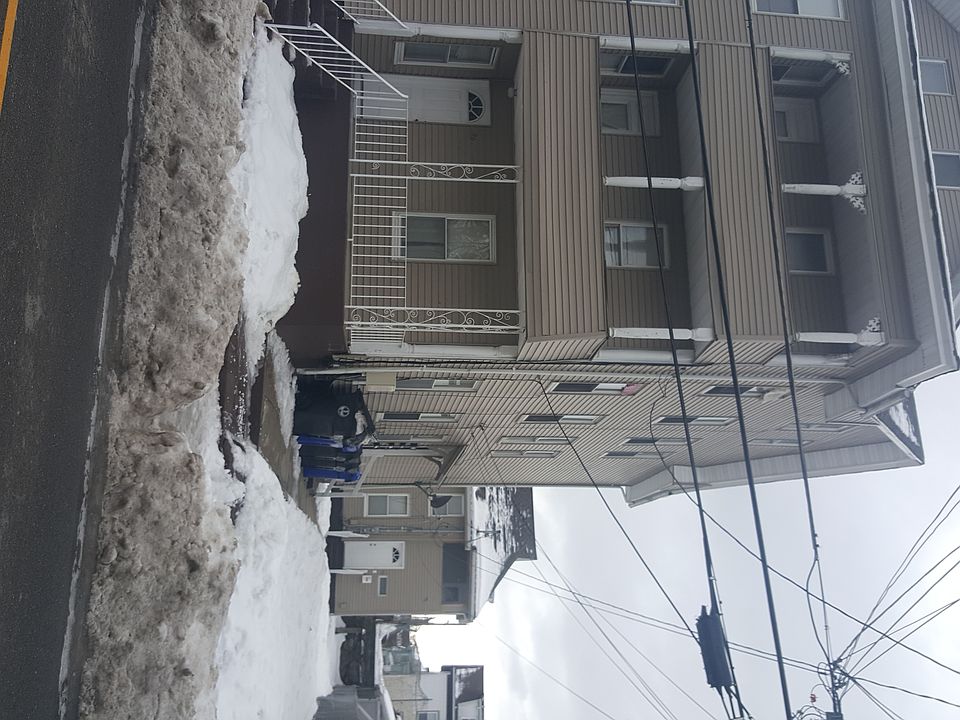 Building Photo 3