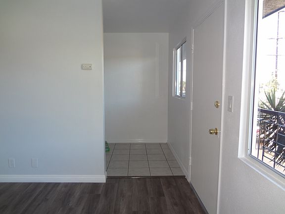 5th image of 2720 Randolph St APT 221