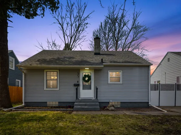 2052 37th St, Rock Island, IL 61201