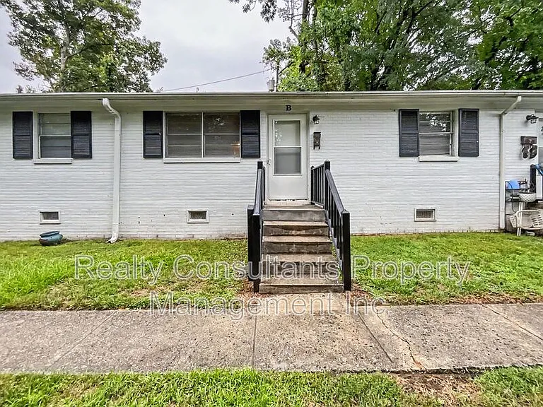 1813 Walker Ave #B — Photo 1